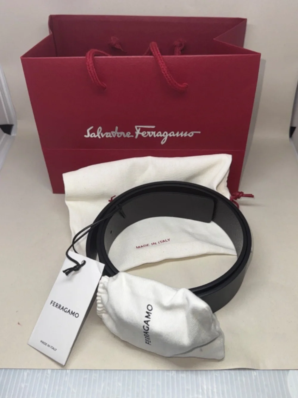 Salvatore Ferragamo Mens Leather Reversible Mancini Buckle Belt - Size 38 NWT